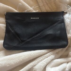 SHNIAD Black Pebbled Leather Wristlet Clutch